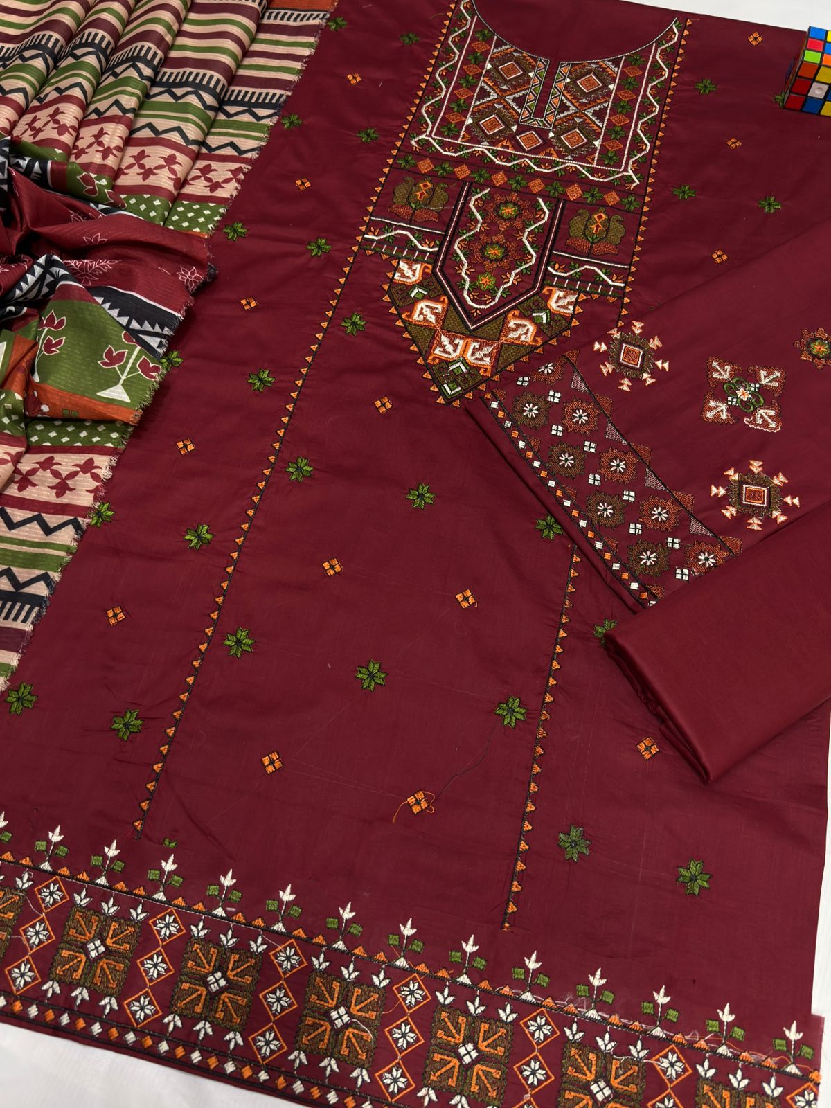 Sapphire 3 Piece Unstitched Lawn