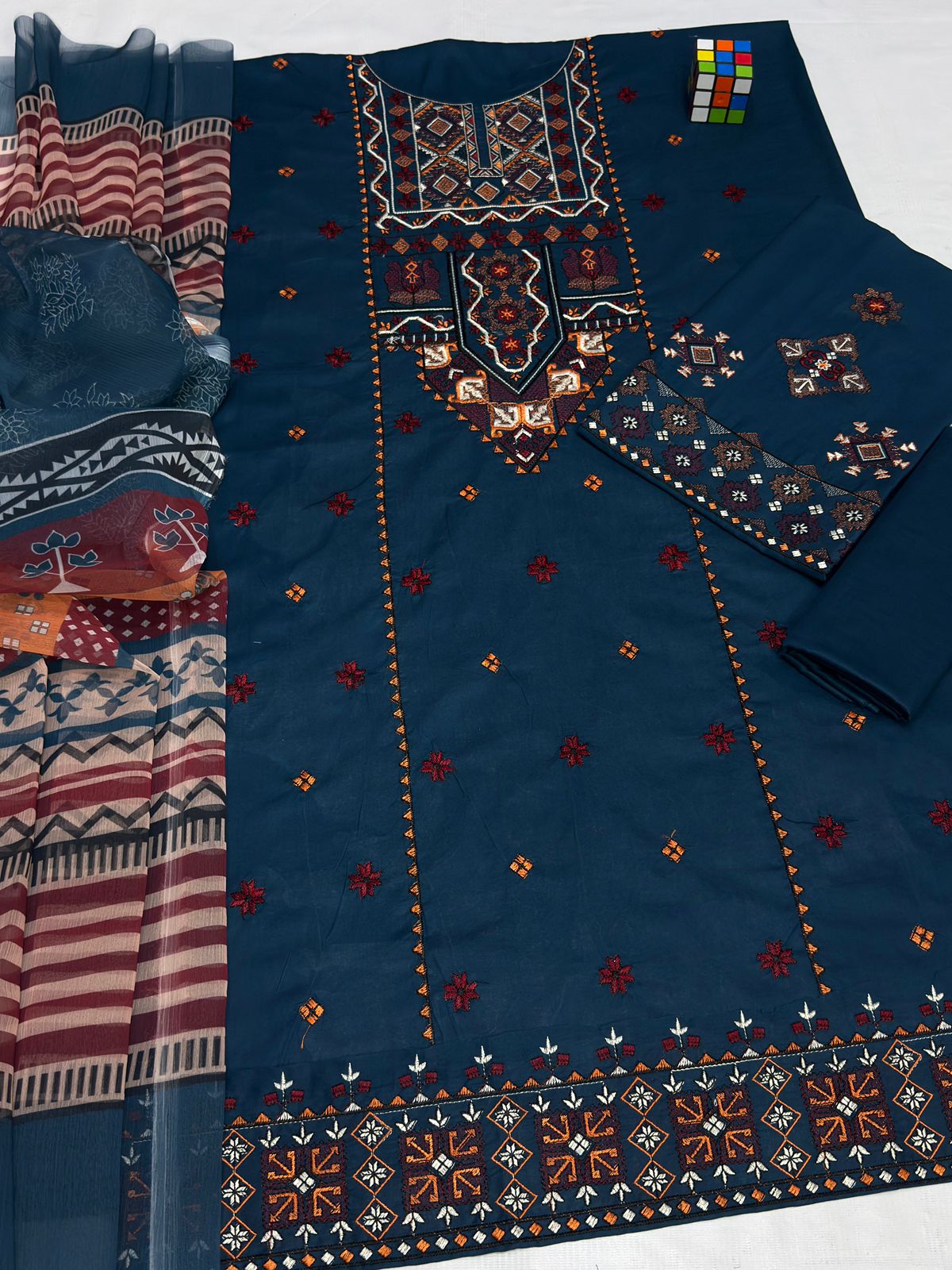 Sapphire 3 Piece Unstitched Lawn